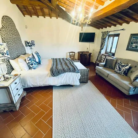 Tuscan Dream, Lux 2-bed Balcony And Pool Apartment *